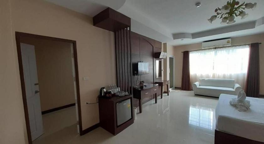 Le Parc Wangnang Hotel Пхітсанулок Екстер'єр фото